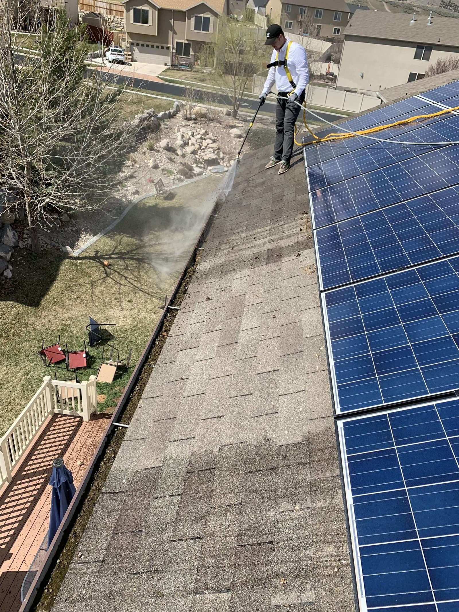 Pigeon Barriers for solar panels, Pigeon Exclusions for solar panels, Squirrel barriers for solar panels, pest exclusion for solar panels